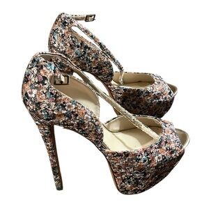 Betsy Johnson Platform Heels Floral Fabric Woman’s Size 7.5 Bandit-6 Inch